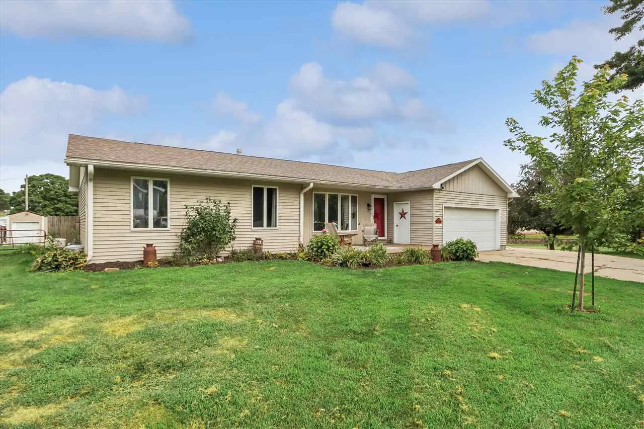 600 S Riggs St., Lone Tree, Iowa 52755 – Property Featured Image