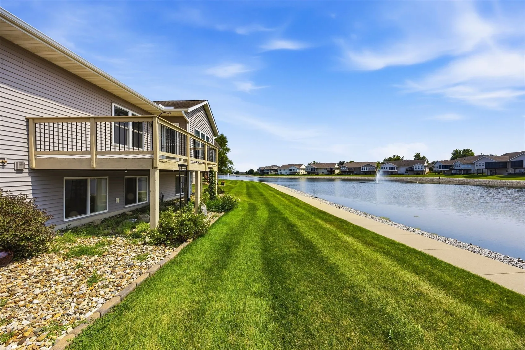 7101 Waterview Drive SW, Cedar Rapids, Iowa 52404 – Property Featured Image