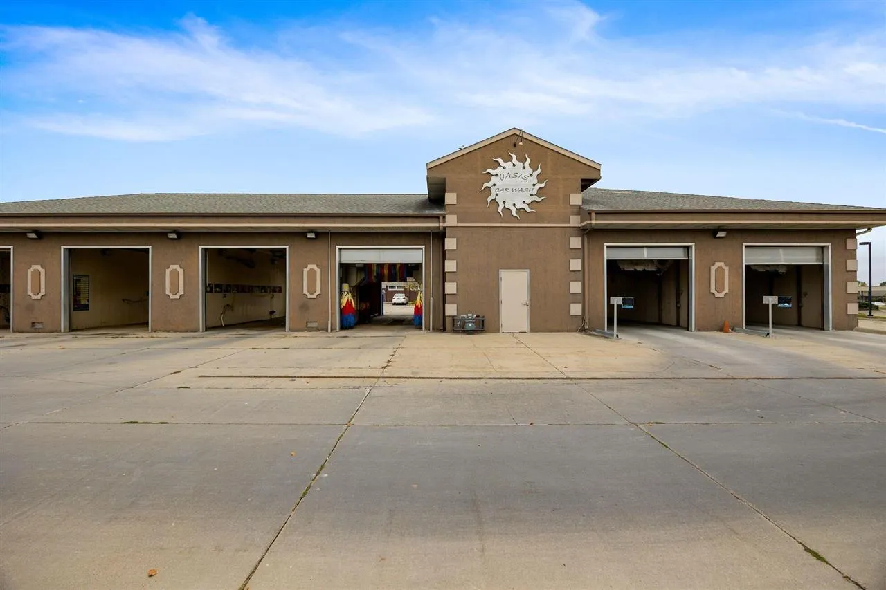 410 Community Dr, North Liberty, Iowa 52317 – Property Featured Image