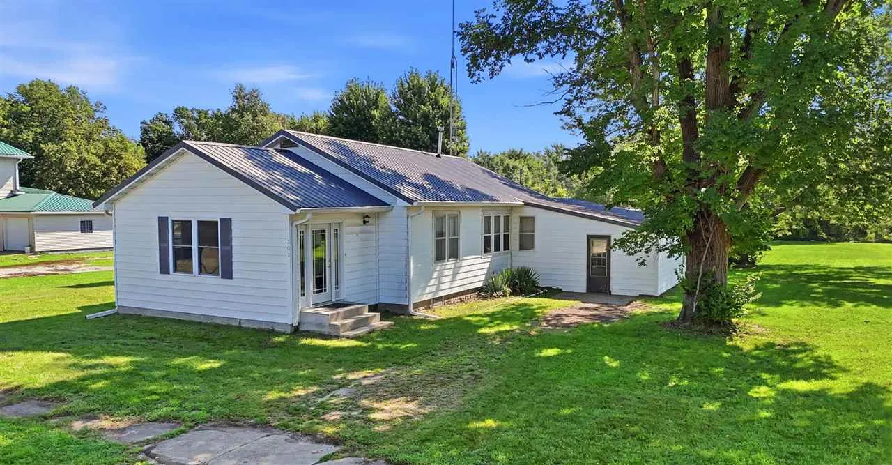 202 Liberty St, Conesville, Iowa 52739 – Property Featured Image