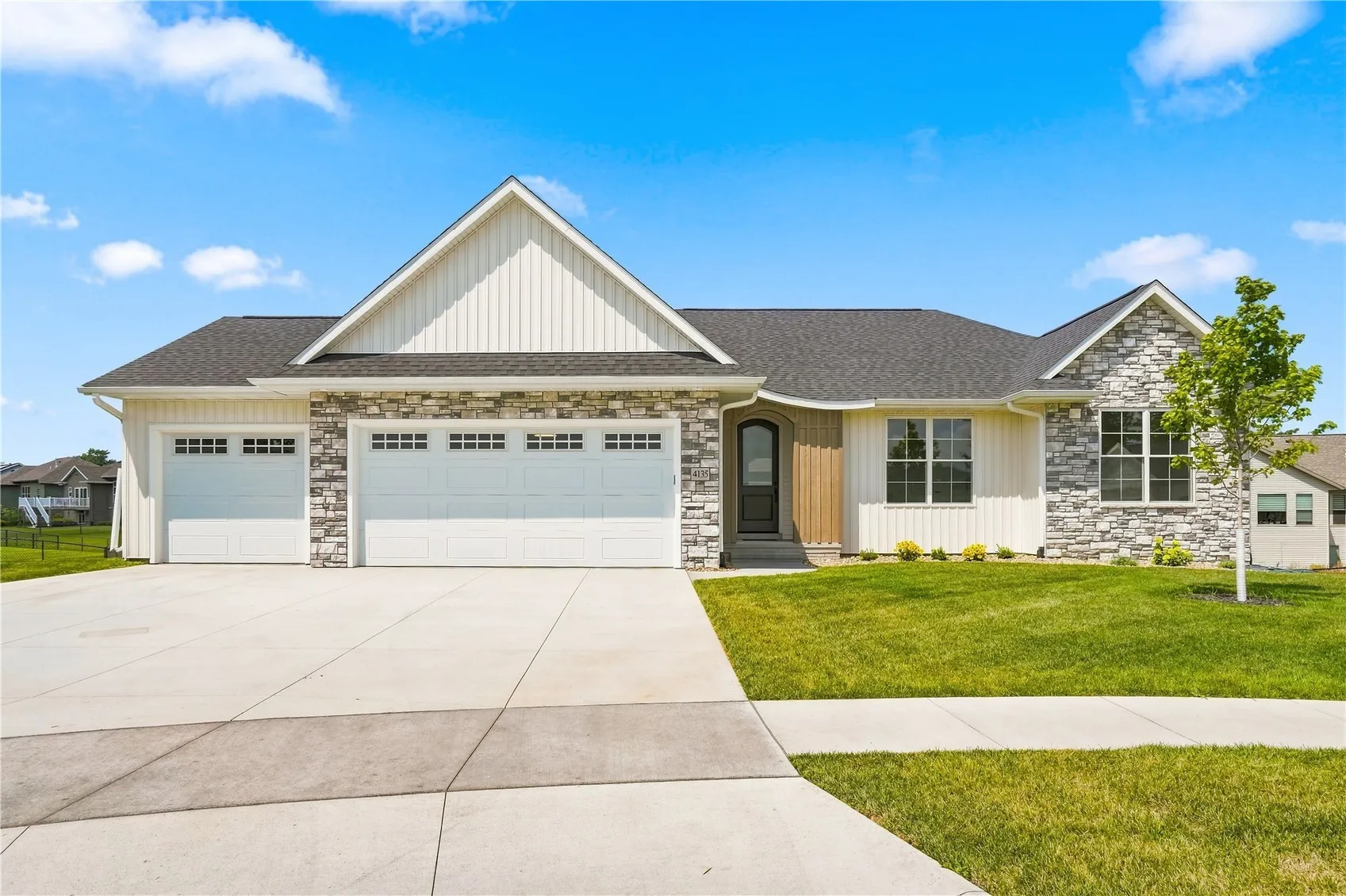4135 Tall Pines Court, Marion, Iowa 52302 – Property Featured Image