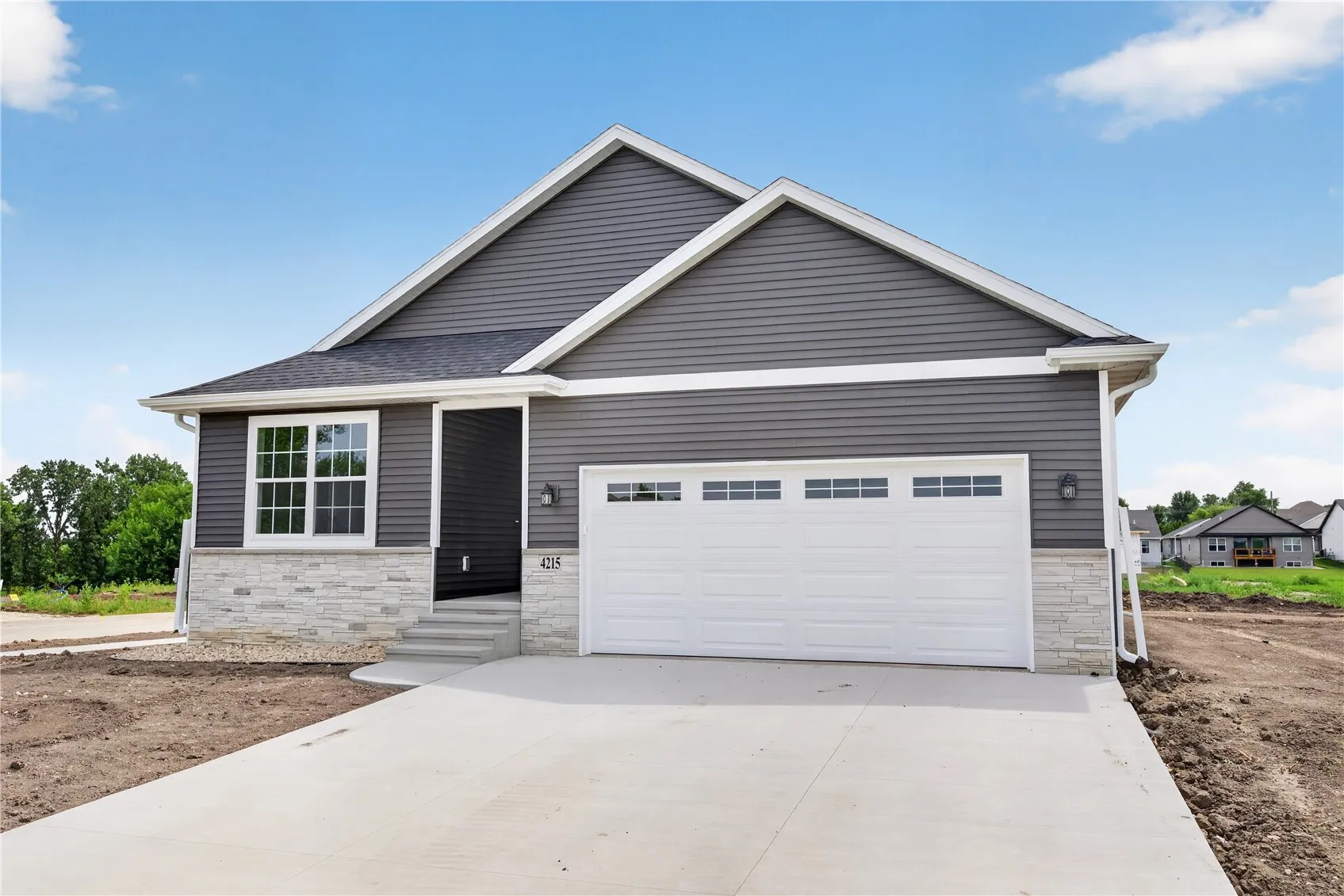 4215 English Glen Avenue, Marion, Iowa 52302 – Property Featured Image
