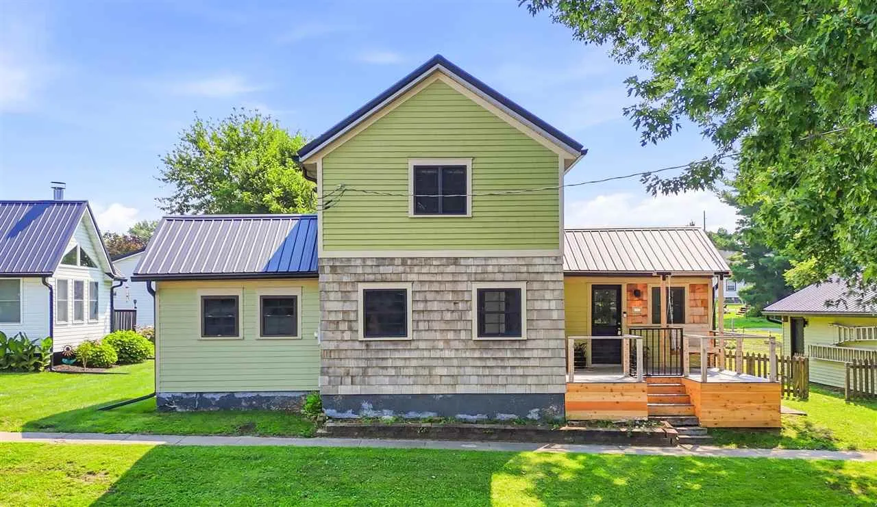 610 S Dubuque St, Solon, Iowa 52333 – Property Featured Image