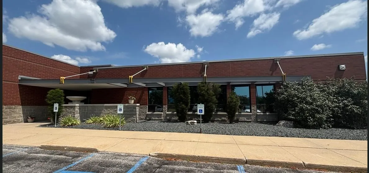 4000 River Ridge Dr NE Unit 100, Cedar Rapids, Iowa 52402 – Property Featured Image