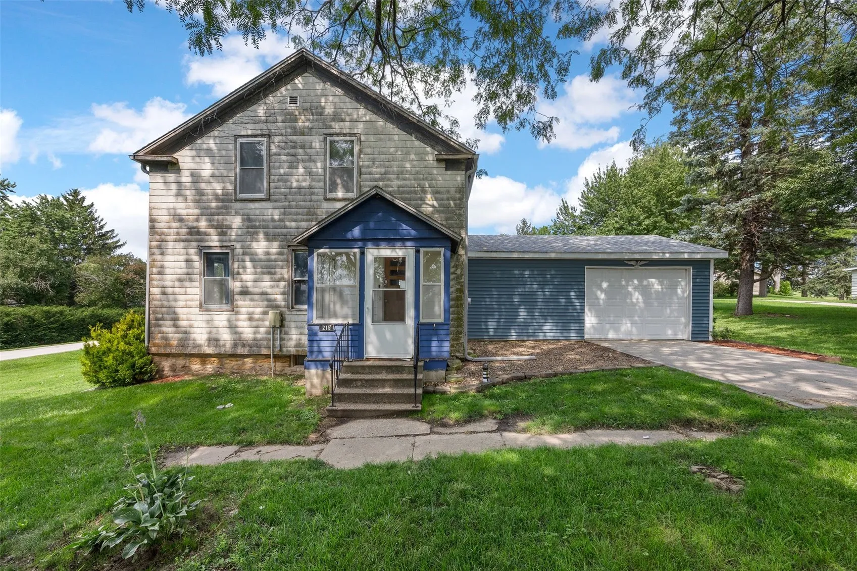 215 53rd Avenue, Amana, Iowa 52203 – Property Featured Image