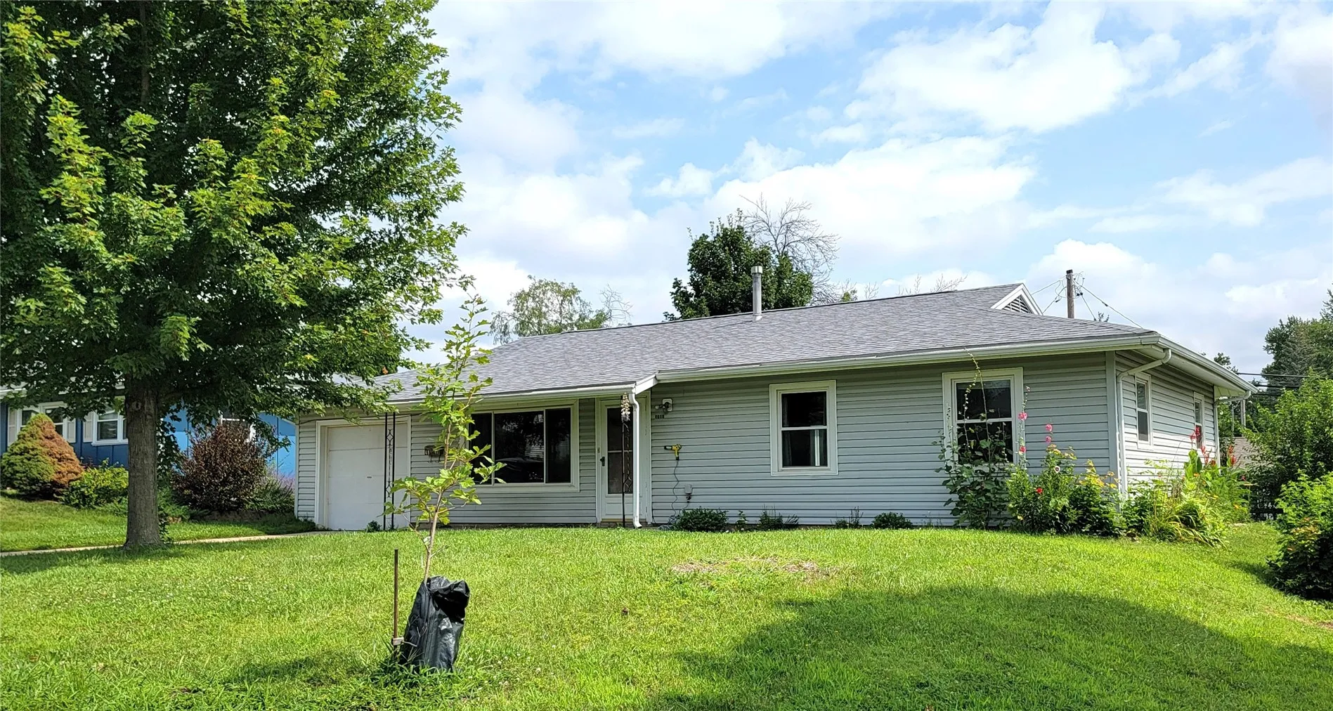 4840 Kesler Road NW, Cedar Rapids, Iowa 52405 – Property Featured Image