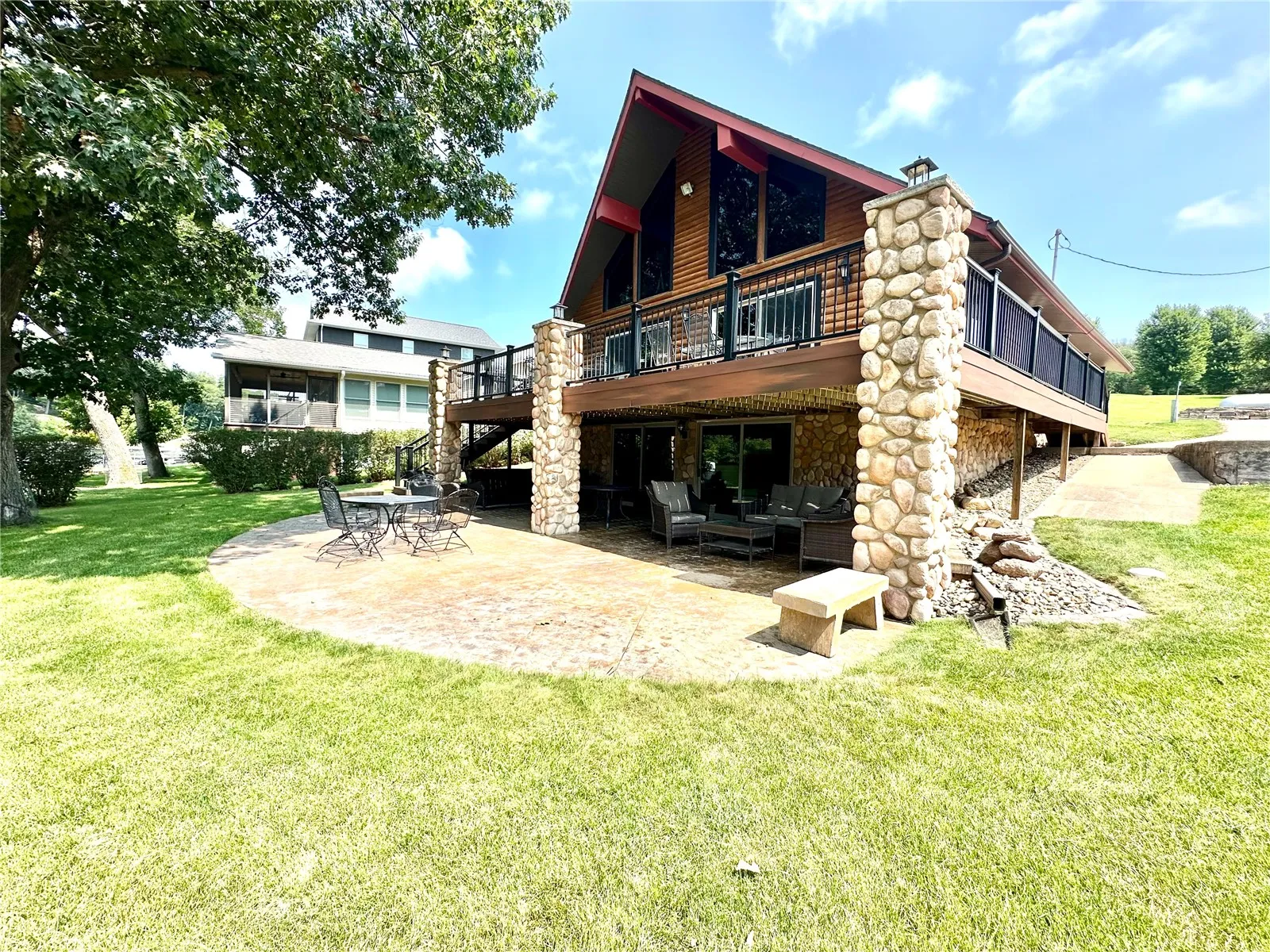 22608 262nd Street, Delhi, Iowa 52223 – Property Featured Image