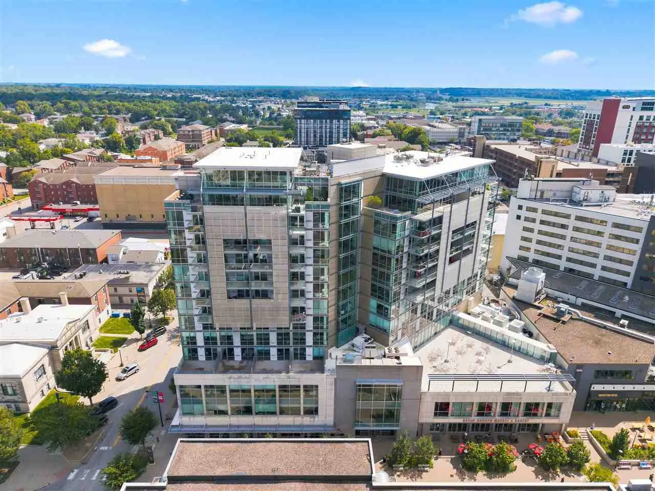 221 E College Unit 901, Iowa City, Iowa 52246 – Property Featured Image