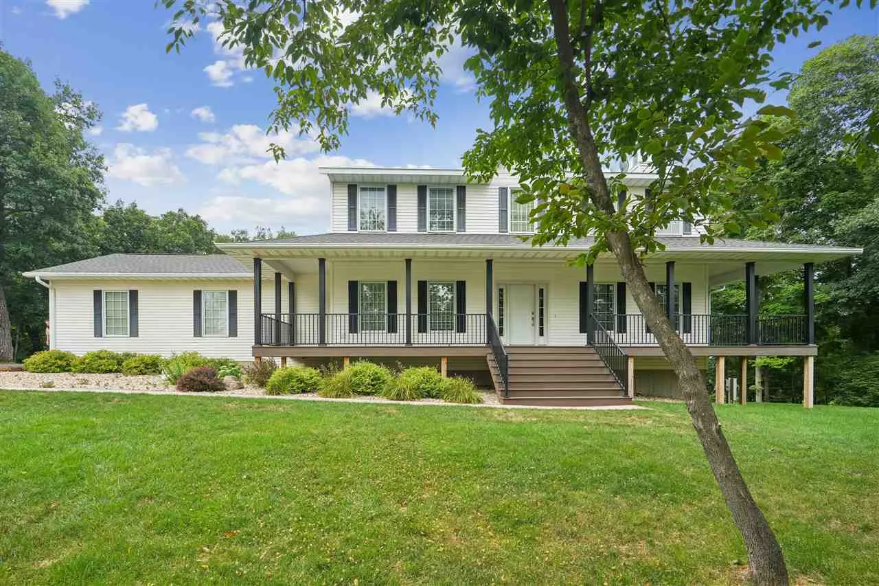 3364 Feather Ridge Rd, Toddville, Iowa 52341 – Property Featured Image