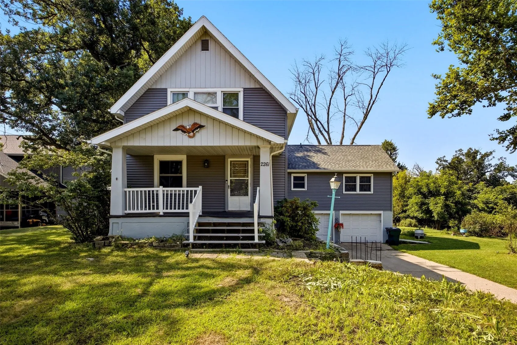 2261 Coldstream Avenue NE, Cedar Rapids, Iowa 52402 – Property Featured Image