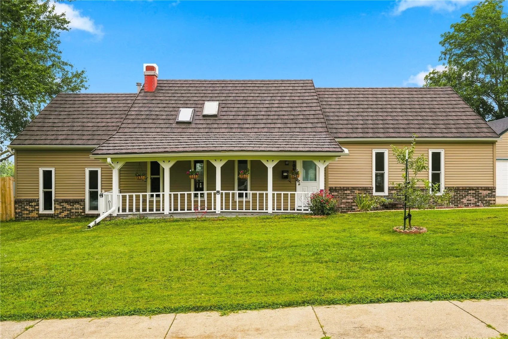 3106 Hogan Avenue NW, Cedar Rapids, Iowa 52405 – Property Featured Image
