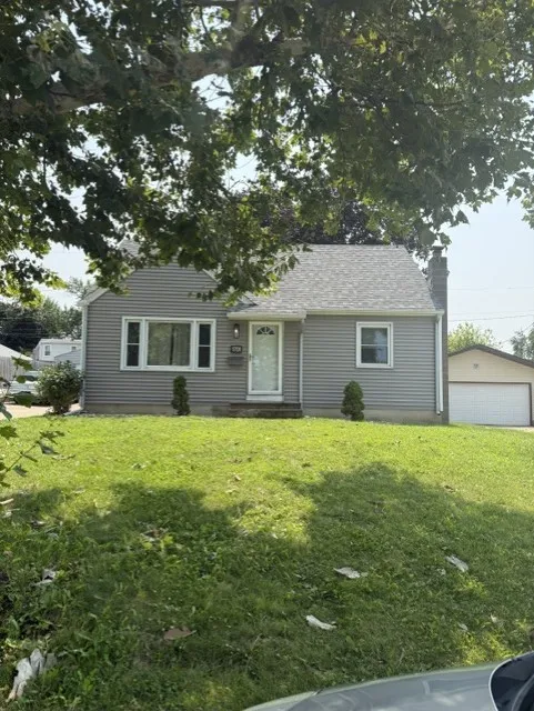 1701 Hollywood Blvd NE, Cedar Rapids, Iowa 52402 – Property Featured Image