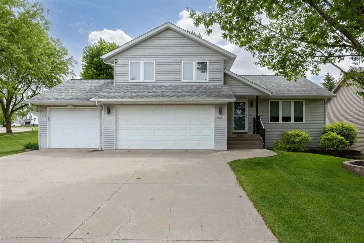 1773 Parkway Dr, Coralville, Iowa 52241 – Property Featured Image