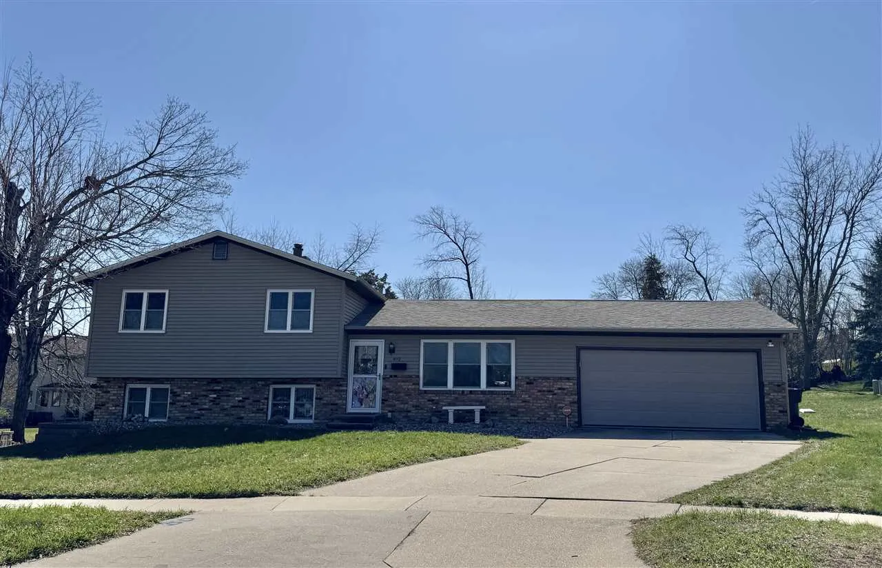 4112 Finch Ct NE, Cedar Rapids, Iowa 52402 – Property Featured Image