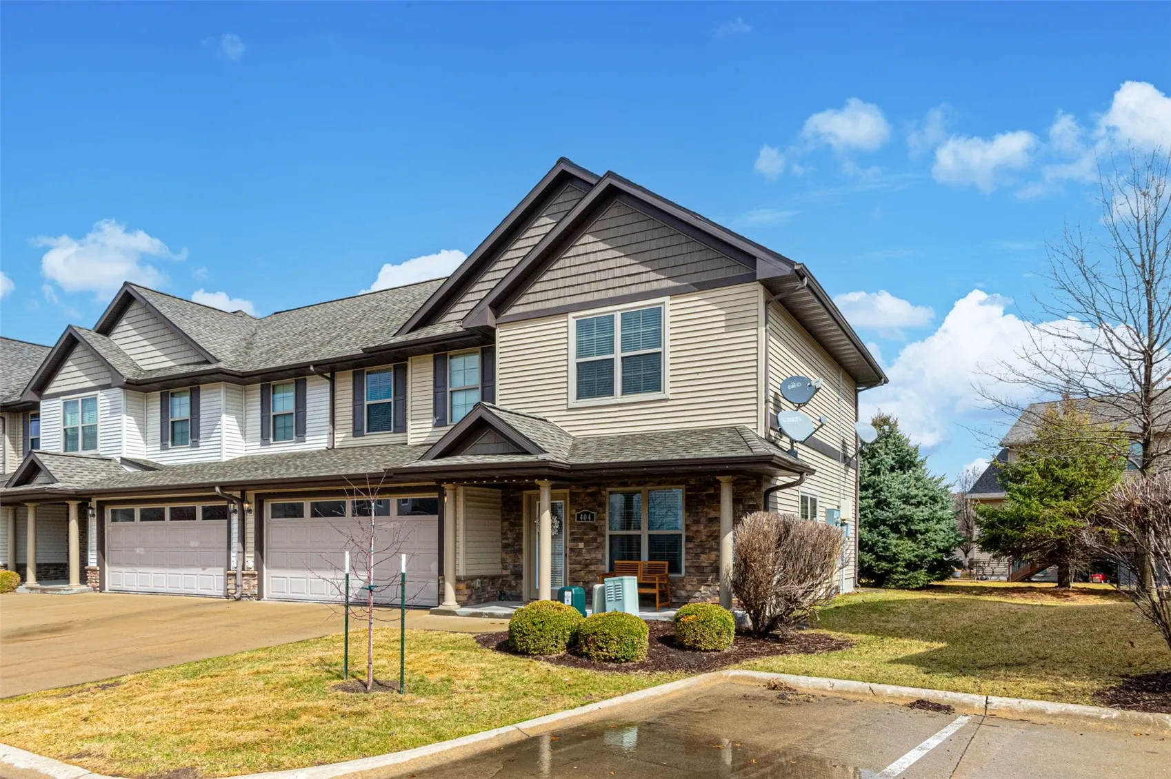 404 Cambria Drive, North Liberty, Iowa 52317 – Property Featured Image