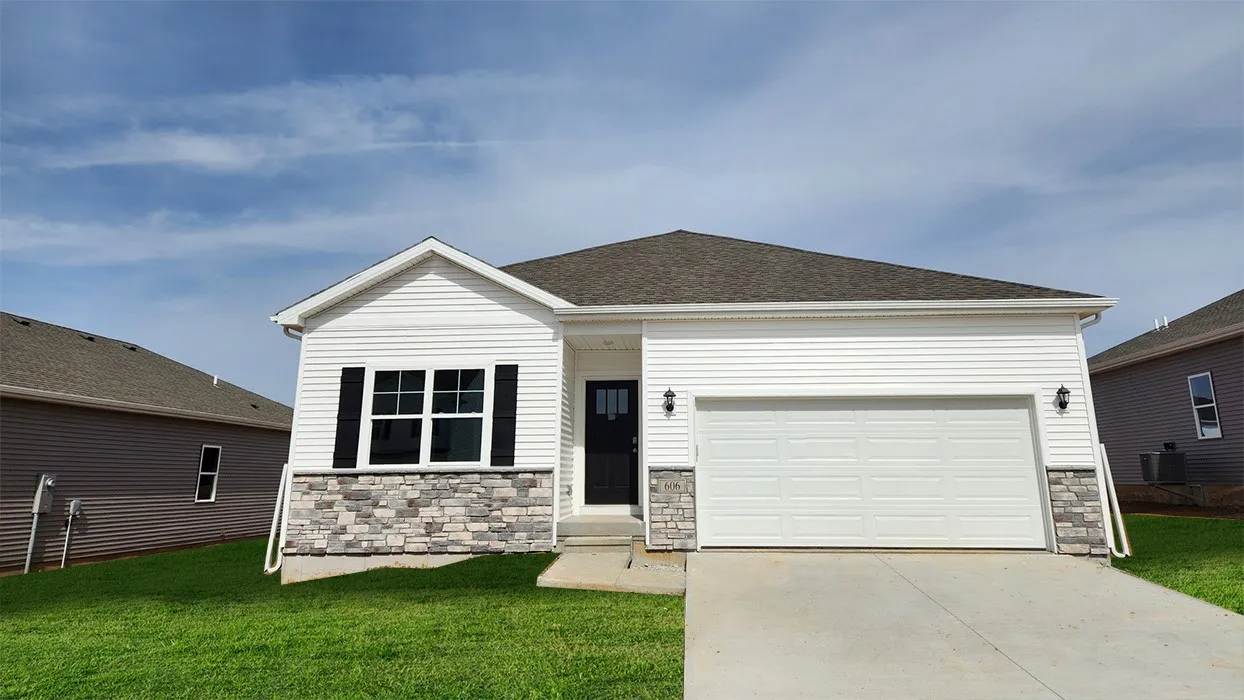 2786 Cecelia Drive, Hiawatha, Iowa 52233 – Property Featured Image