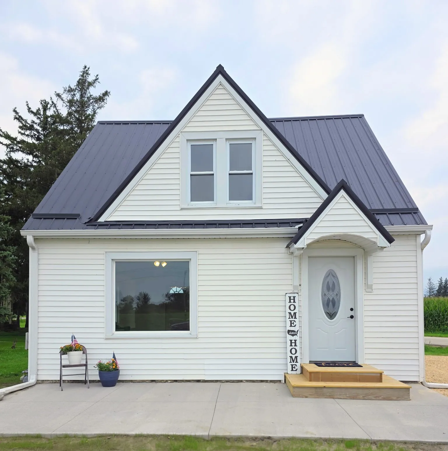 17765 E Main Street, , Iowa 52252 – Property Featured Image