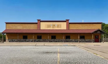Sigourney, Iowa 52591, Commercial, Sale, MLS #202604990