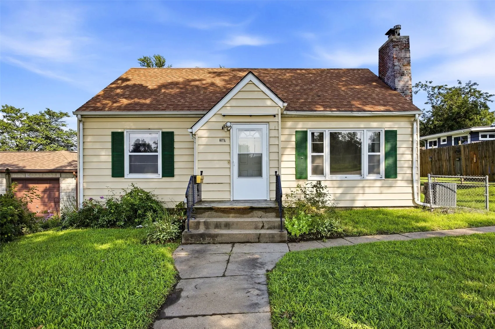 2115 3rd Street SW, Cedar Rapids, Iowa 52404 – Property Featured Image