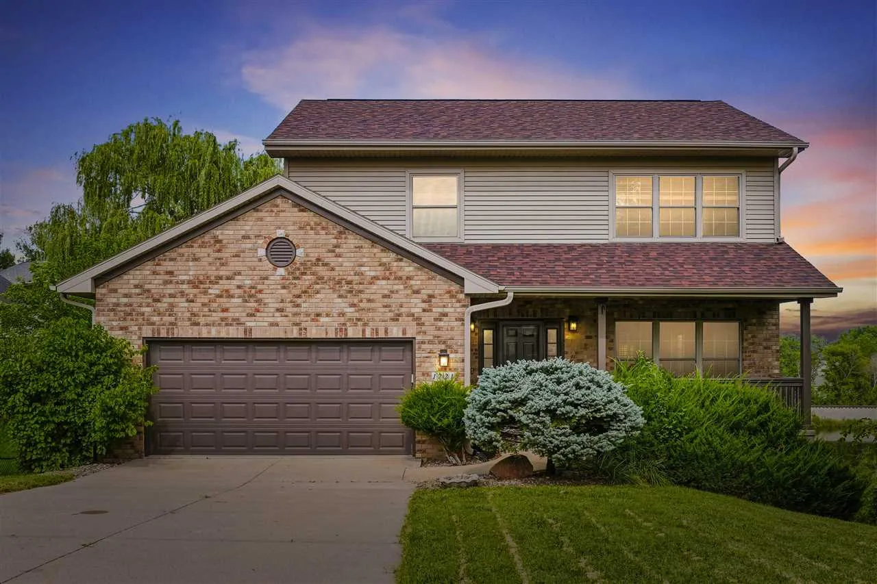 1721 12th Ave, Coralville, Iowa 52241 – Property Featured Image