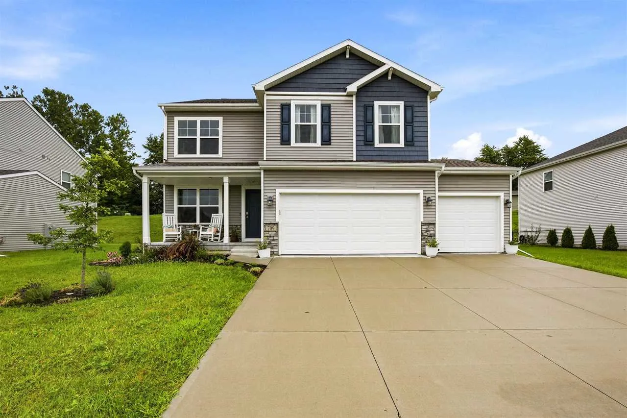 709 Prairie View Dr, West Branch, Iowa 52358 – Property Featured Image