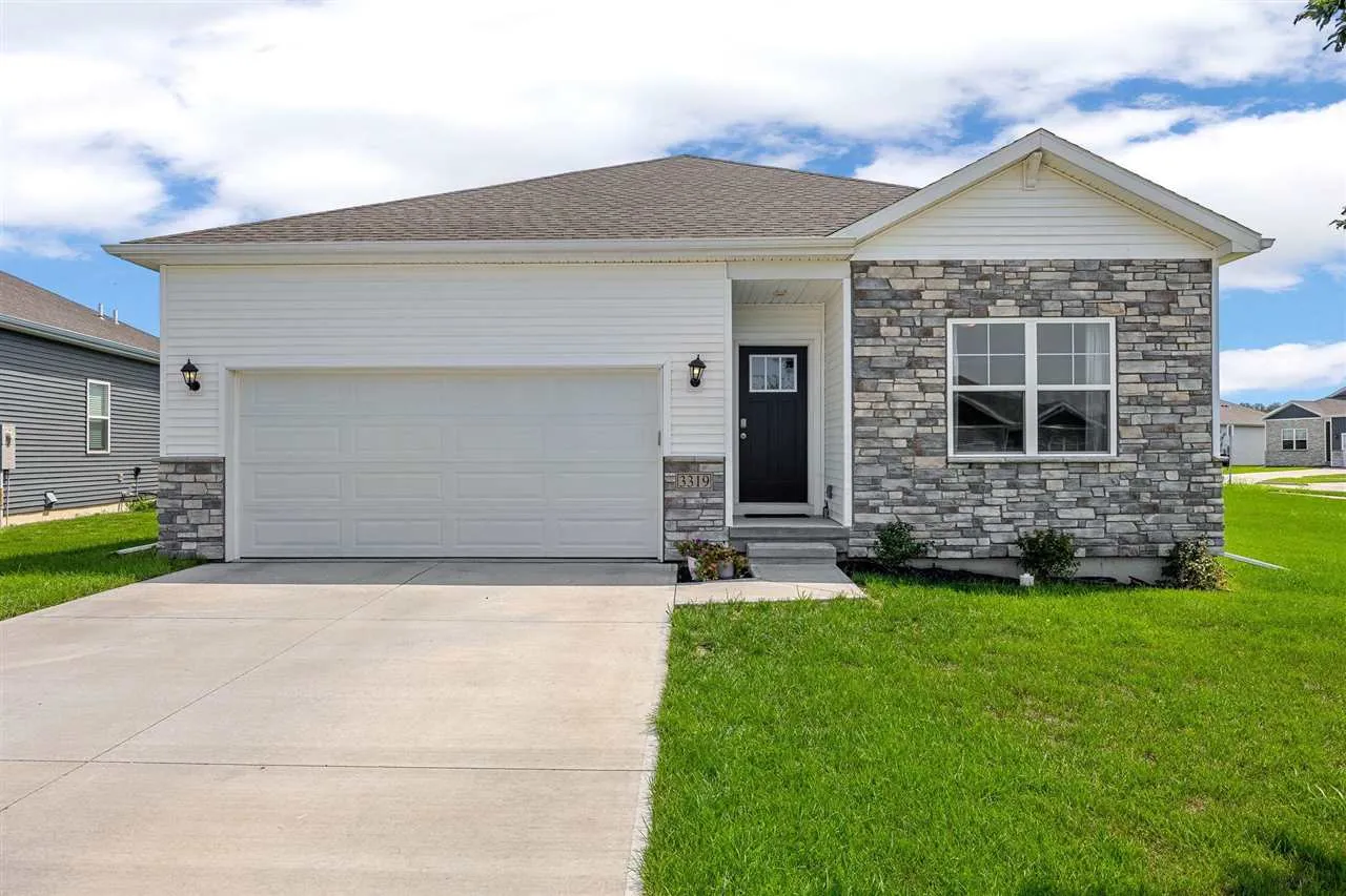 3319 Craven Dr, Coralville, Iowa 52241 – Property Featured Image