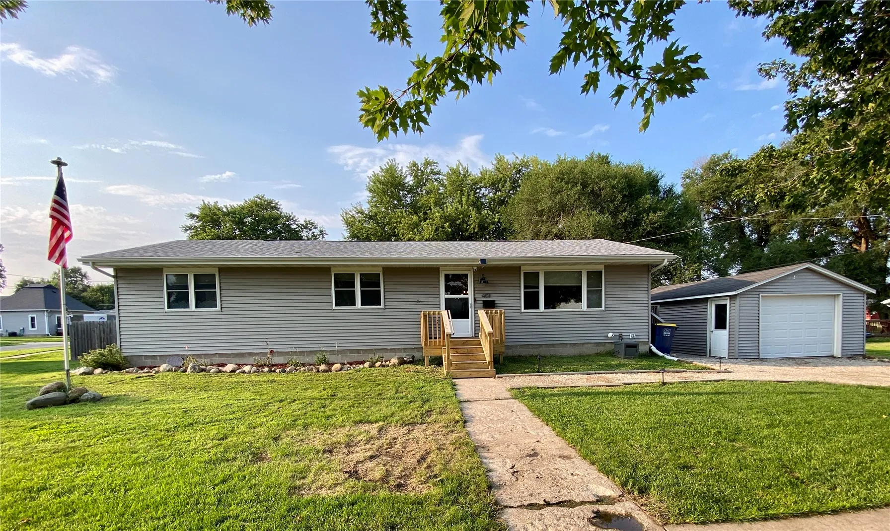 401 E 12th Street, Vinton, Iowa 52349 – Property Featured Image