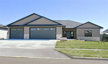 Marion, Iowa 52302, Residential, Sale, MLS #2600009
