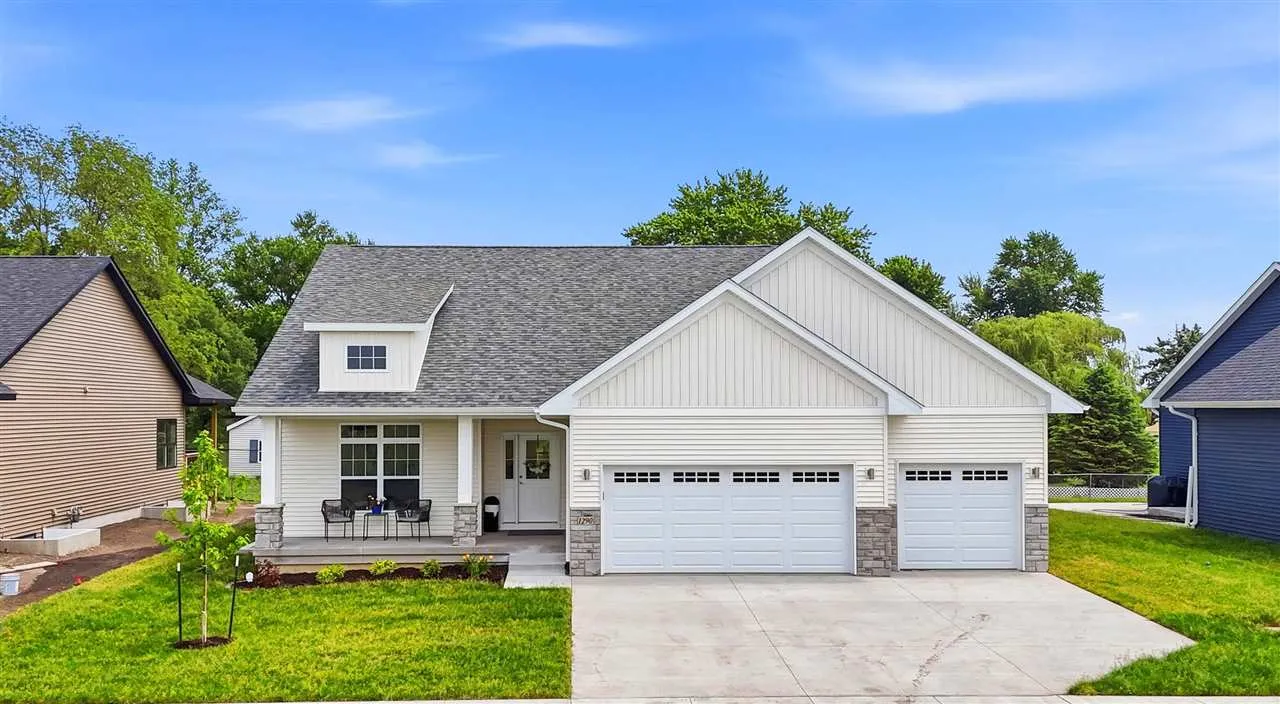 1290 Morrison St, North Liberty, Iowa 52317 – Property Featured Image