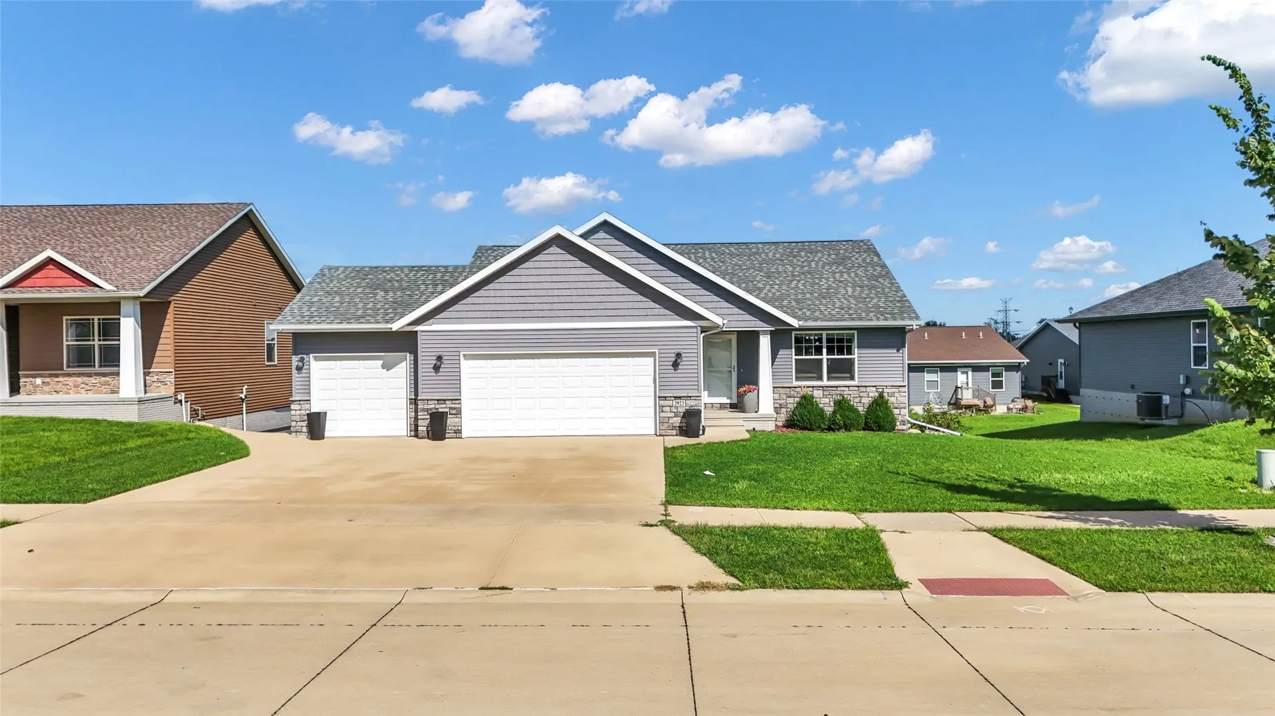2923 SW James Parkway, Cedar Rapids, Iowa 52404 – Property Featured Image