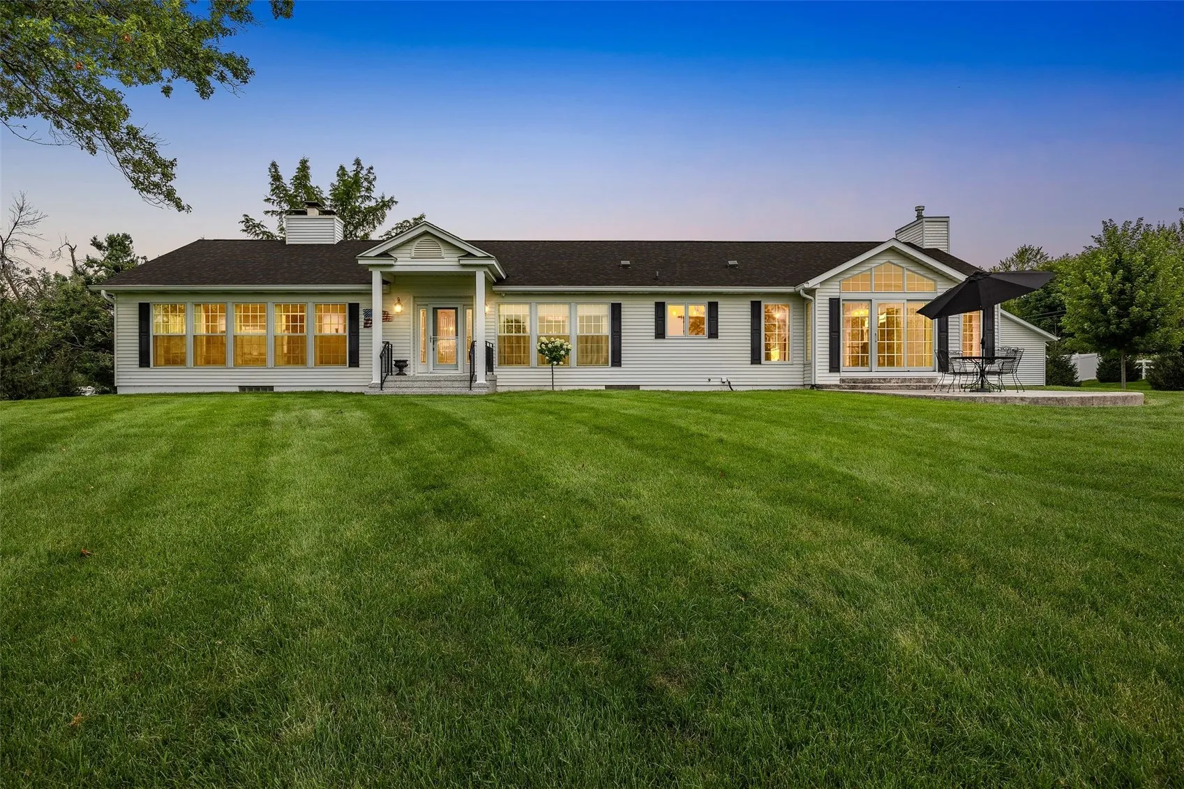 6000 Beverly Road SW, Cedar Rapids, Iowa 52404 – Property Featured Image