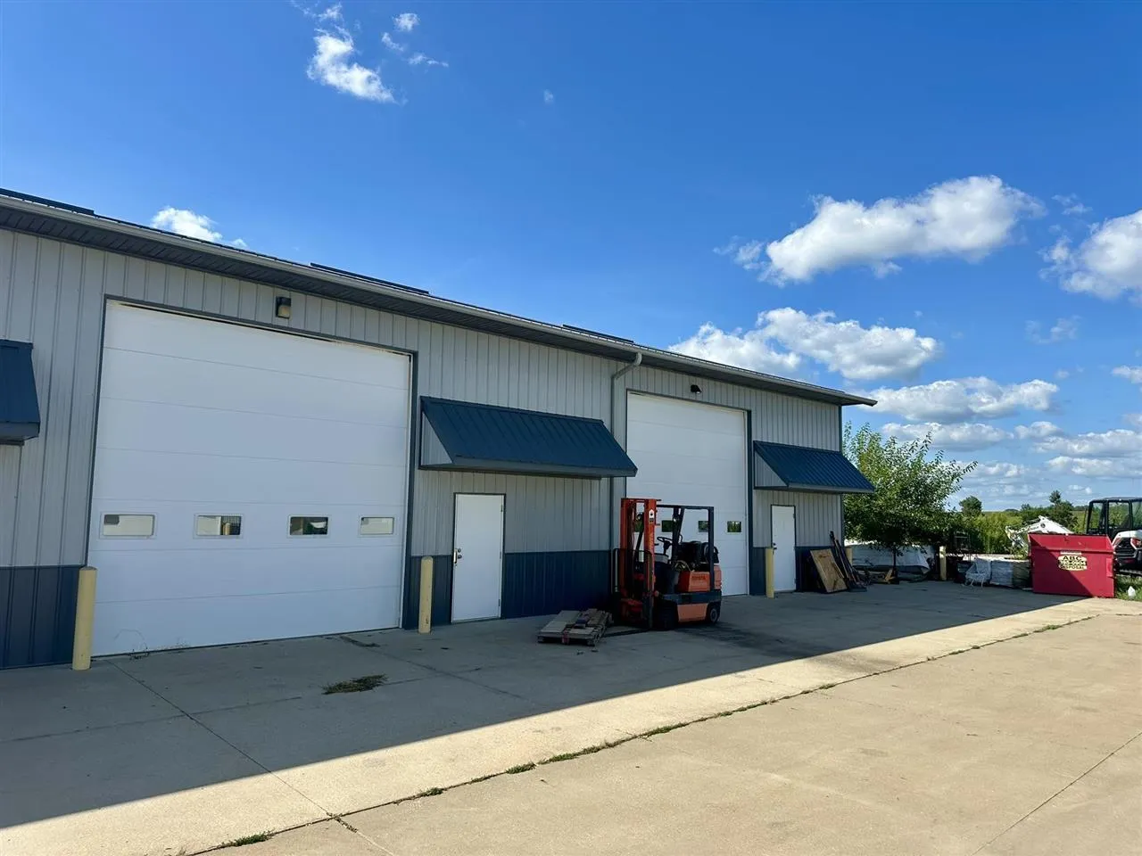 3496 Dolphin Drive Unit C-D, Iowa City, Iowa 52240 – Property Featured Image