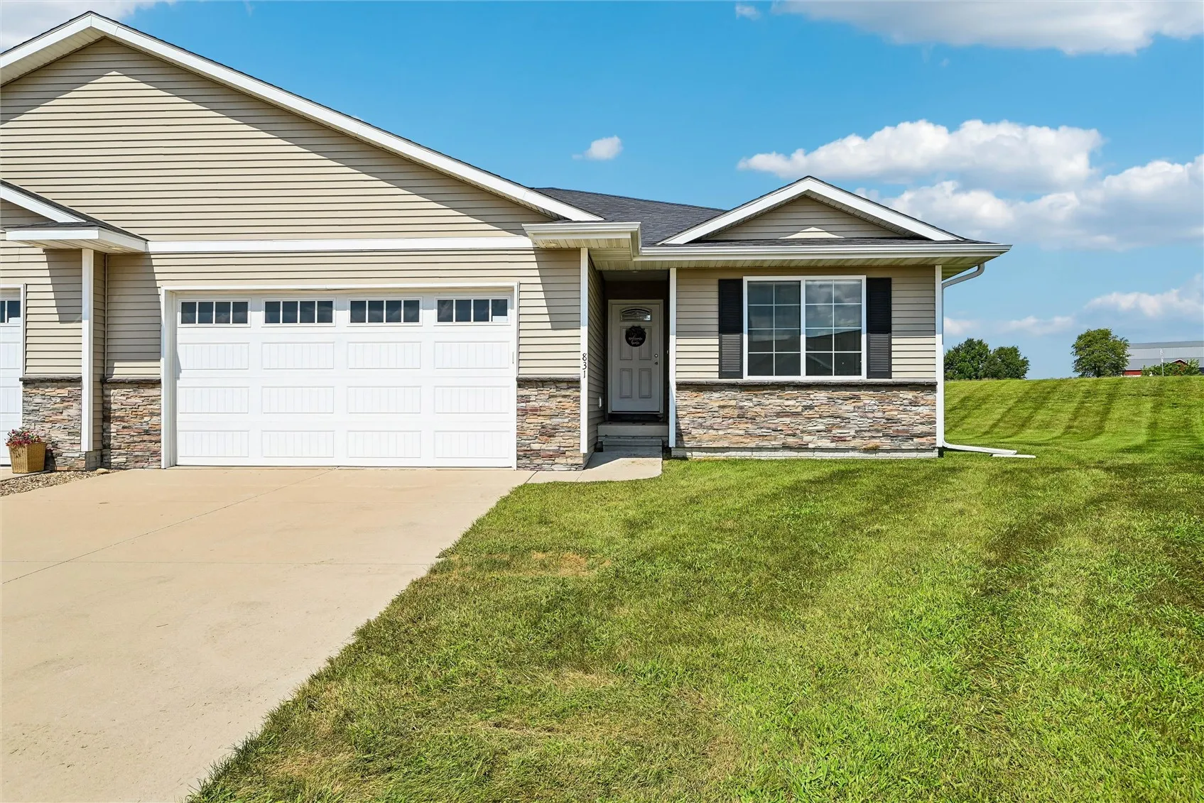 831 Heartland Court, Fairfax, Iowa 52228 – Property Featured Image