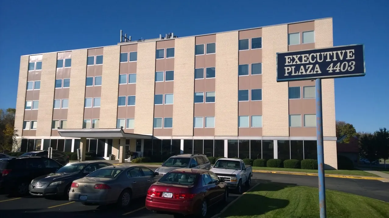 4403 1st Avenue SE Unit 503, Cedar Rapids, Iowa 52403 – Property Featured Image