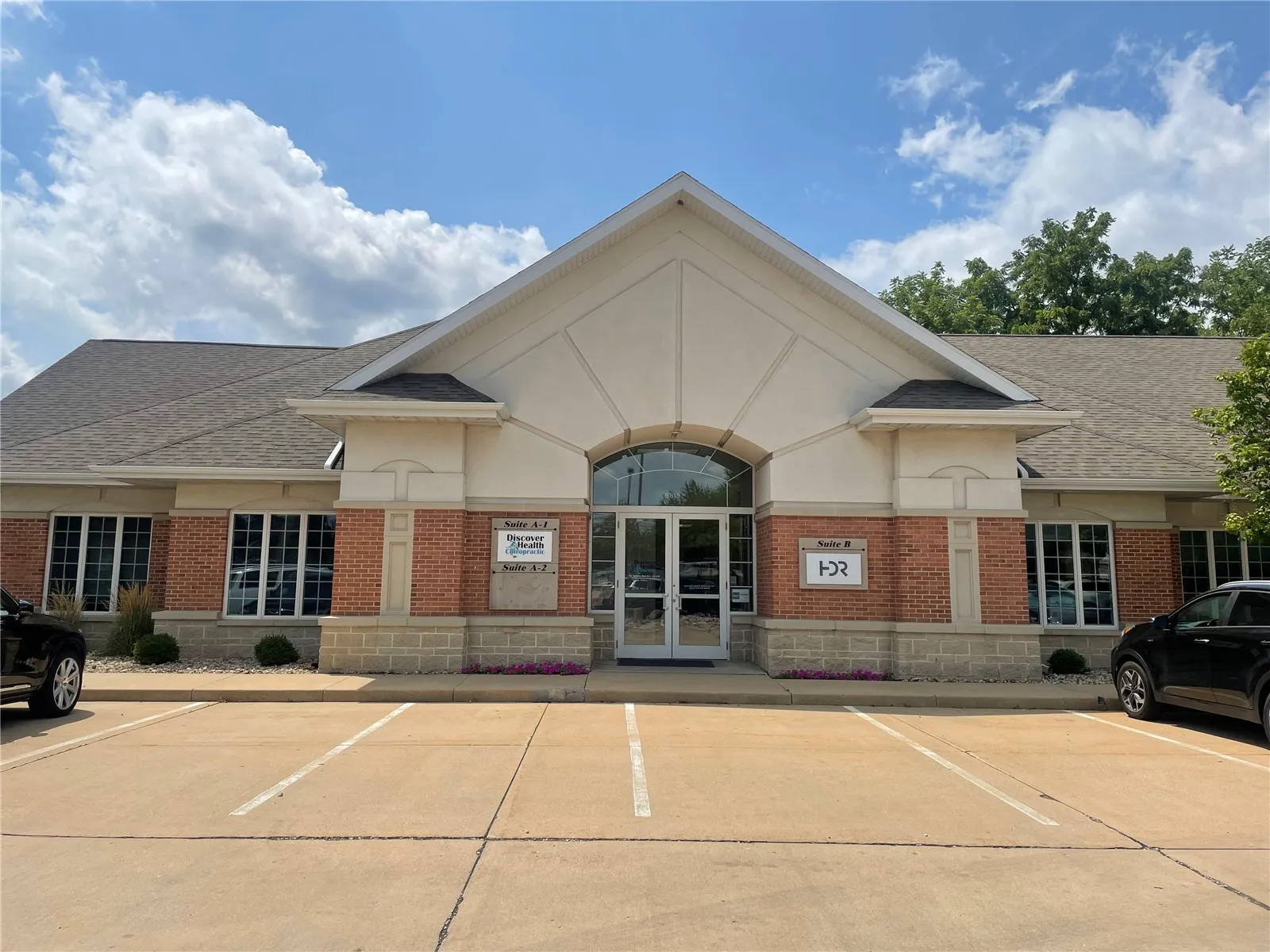 5815 Council Street NE Unit B, Cedar Rapids, Iowa 52402 – Property Featured Image