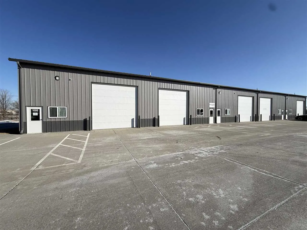 1105 Wright Bros Blvd SW Unit Bldg 6 #100, Cedar Rapids, Iowa 52404 – Property Featured Image