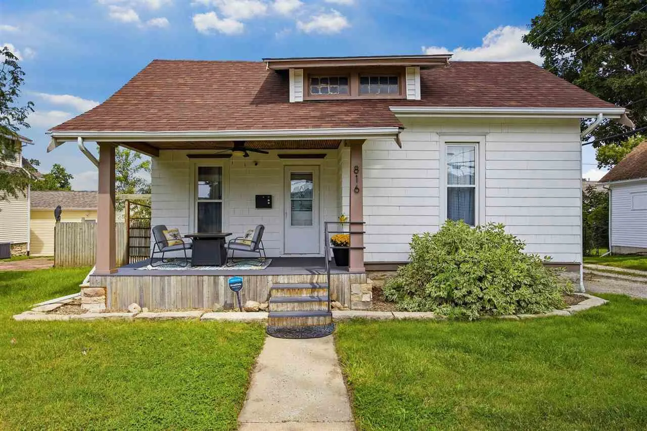 816 9th Ave, Marion, Iowa 52302 – Property Featured Image