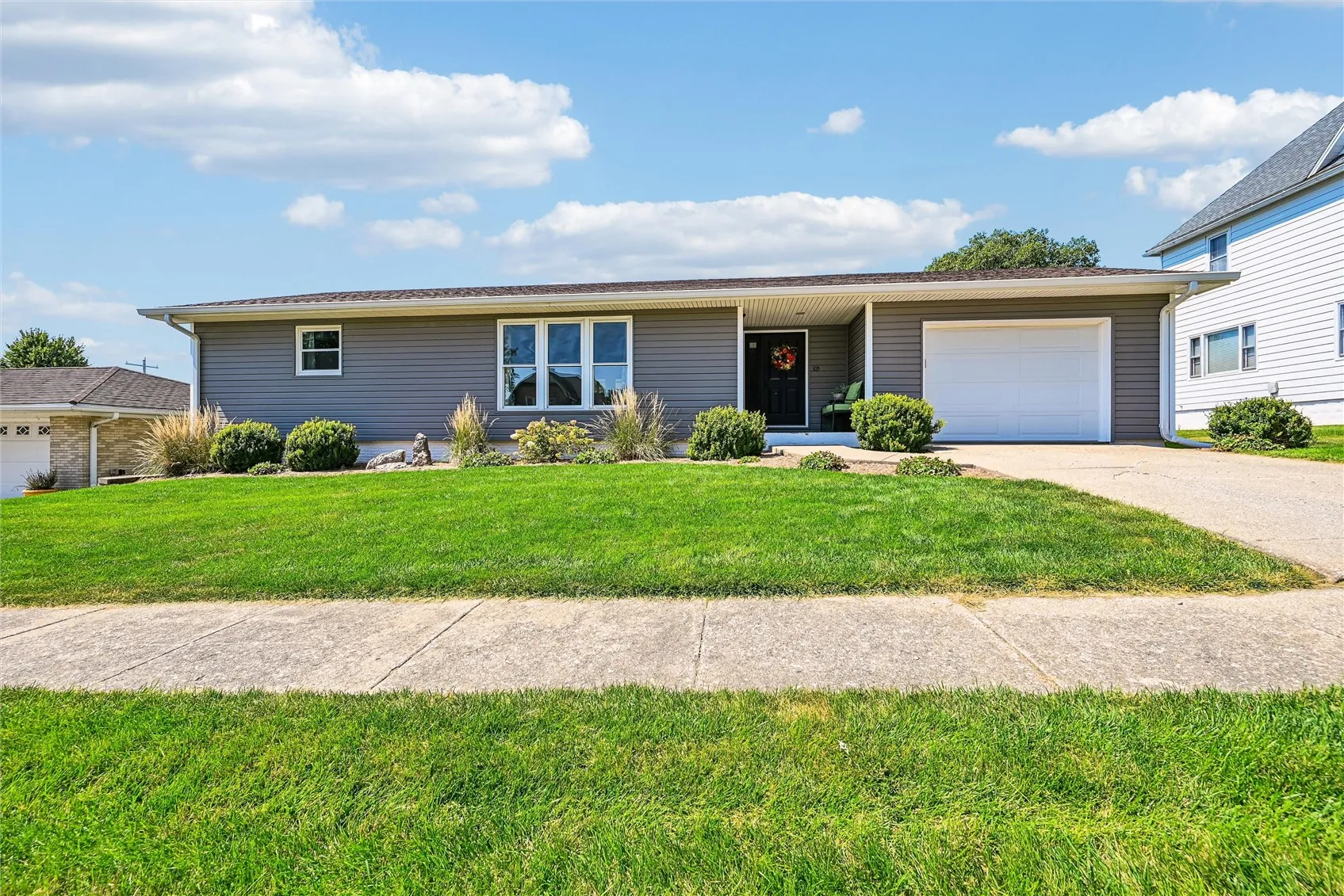 105 2nd Avenue, Keystone, Iowa 52249 – Property Featured Image