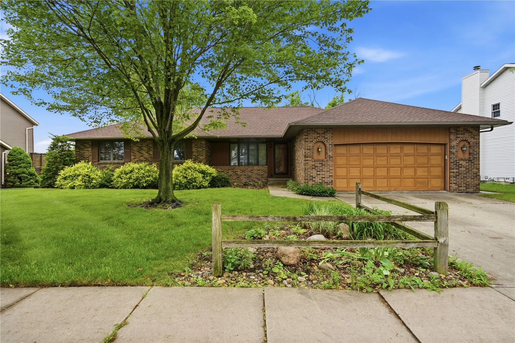 3615 24th Avenue, Marion, Iowa 52302 – Property Featured Image