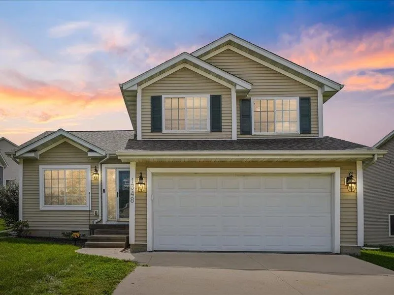 1348 Woolridge Drive, Coralville, Iowa 52241 – Property Featured Image