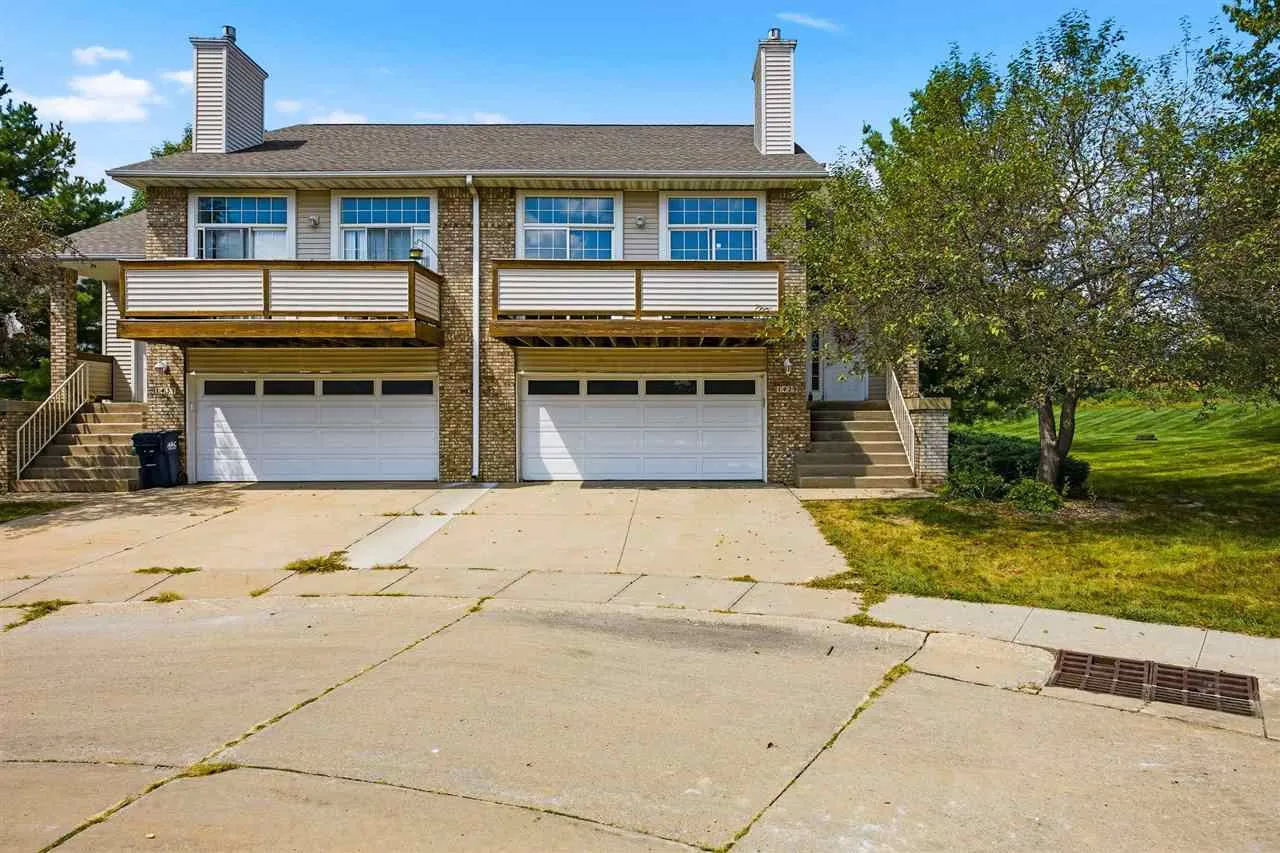 1429 McKinley Place, Iowa City, Iowa 52246 – Property Featured Image