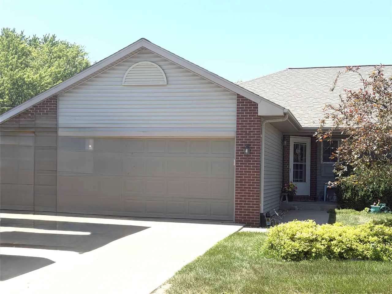 90 Sinnott Pl, North Liberty, Iowa 52317 – Property Featured Image