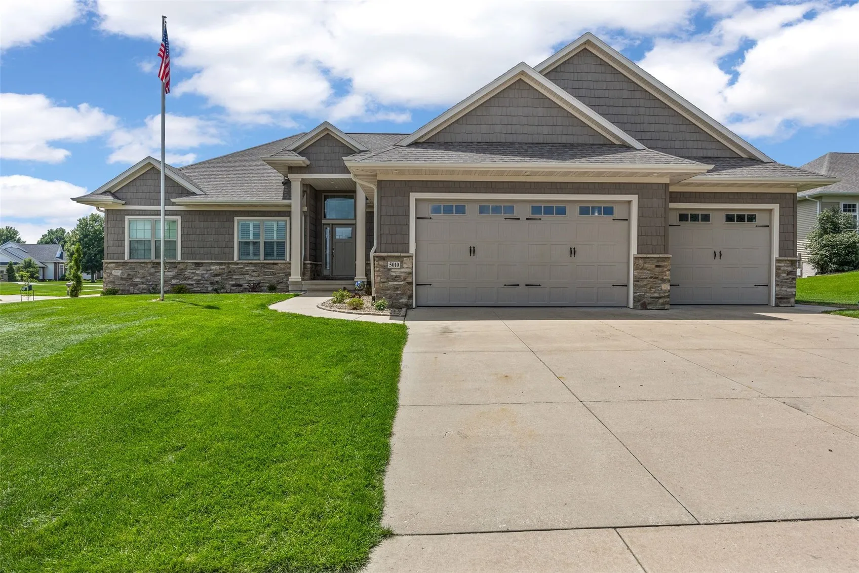 5010 Silver Oak Court, Marion, Iowa 52302 – Property Featured Image