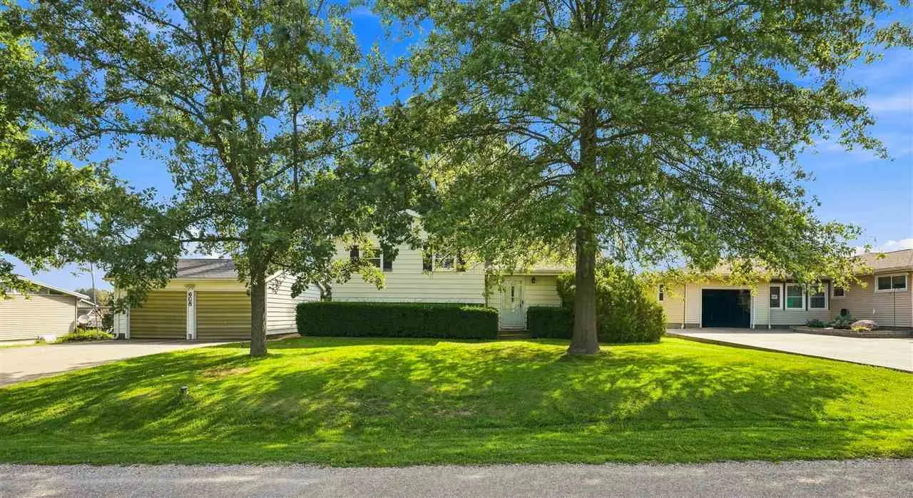 608 S 12th Ave, Washington, Iowa 52353 – Property Featured Image