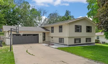 Cedar Rapids, Iowa 52403, Residential, Sale, MLS #2606142