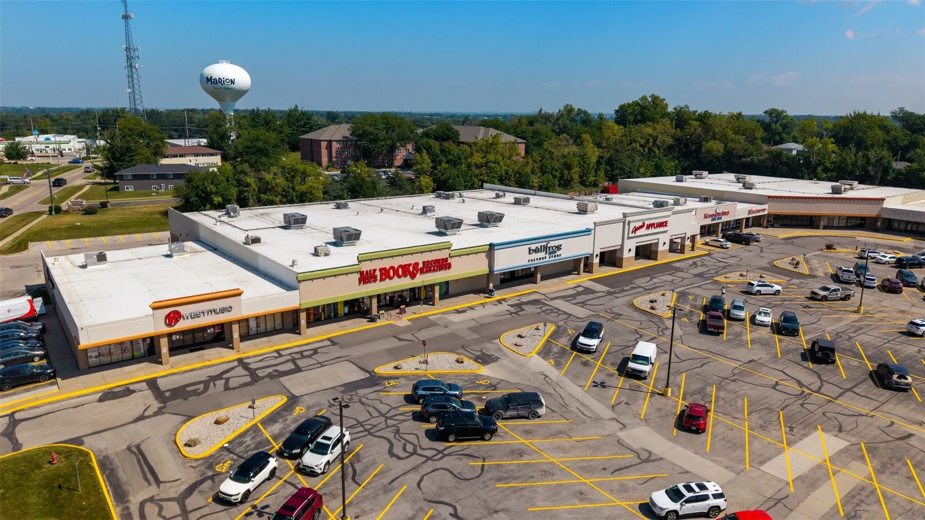 1468 Twixt Town Road, Marion, Iowa 52302 – Property Featured Image
