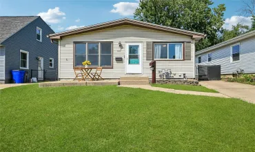Cedar Rapids, Iowa 52402, Residential, Sale, MLS #2606163