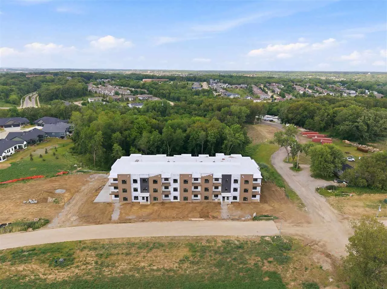 4425 Deer Creek Rd Unit 301-304, Iowa City, Iowa 52246 – Property Featured Image