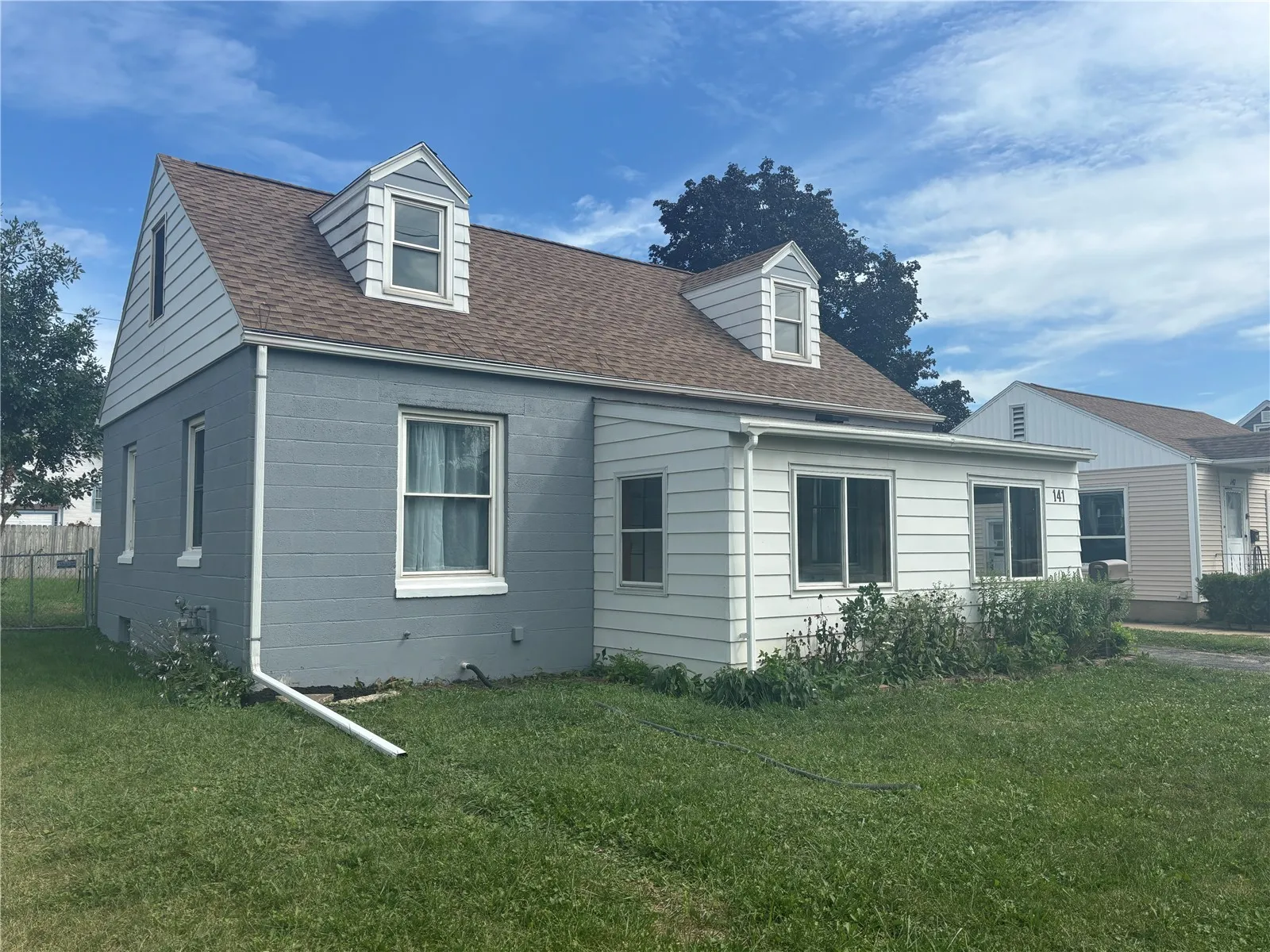 141 18th Street SW, Cedar Rapids, Iowa 52404 – Property Featured Image