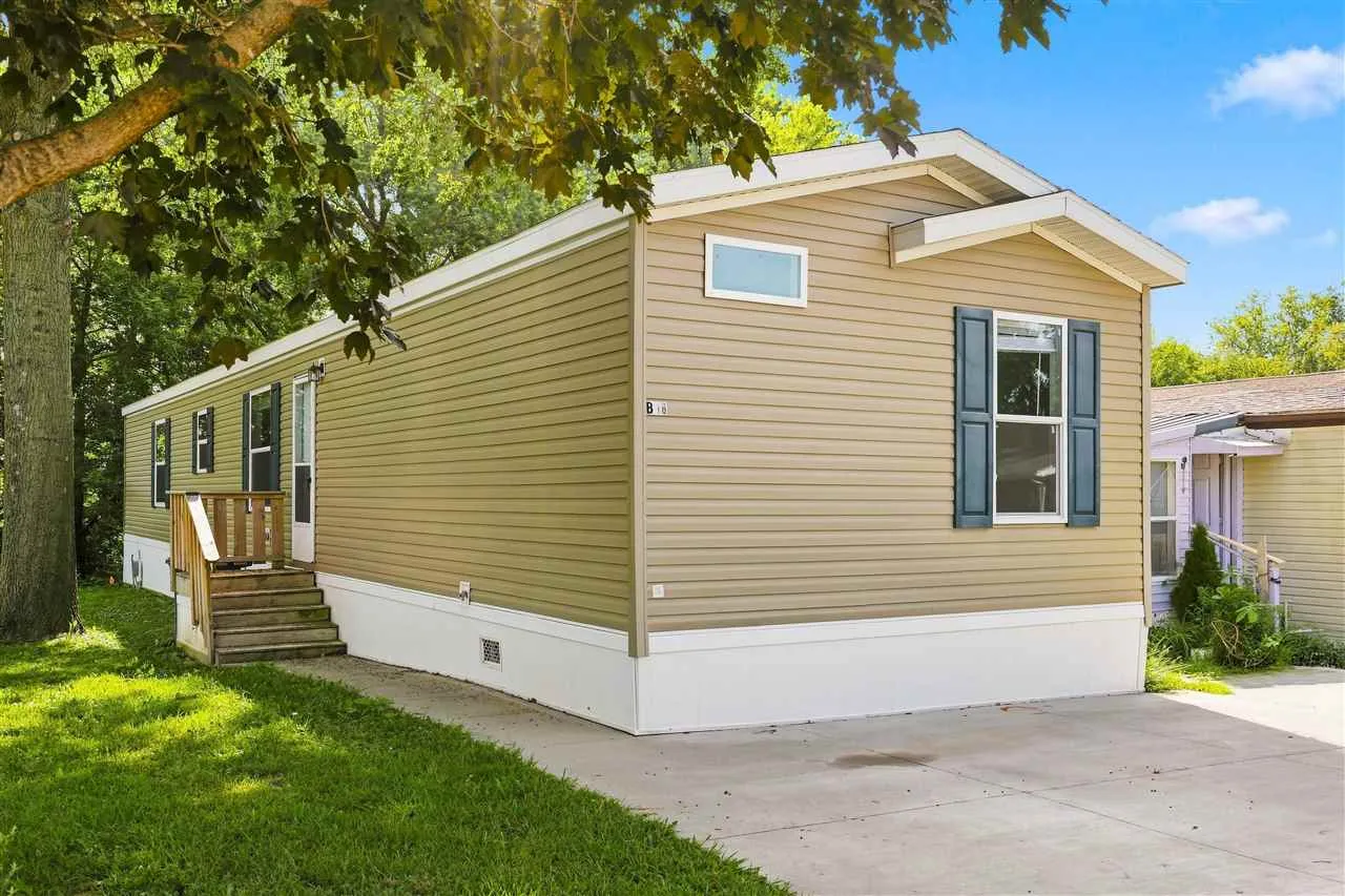 3701 2nd st LOT B18, Coralville, Iowa 52241 – Property Featured Image
